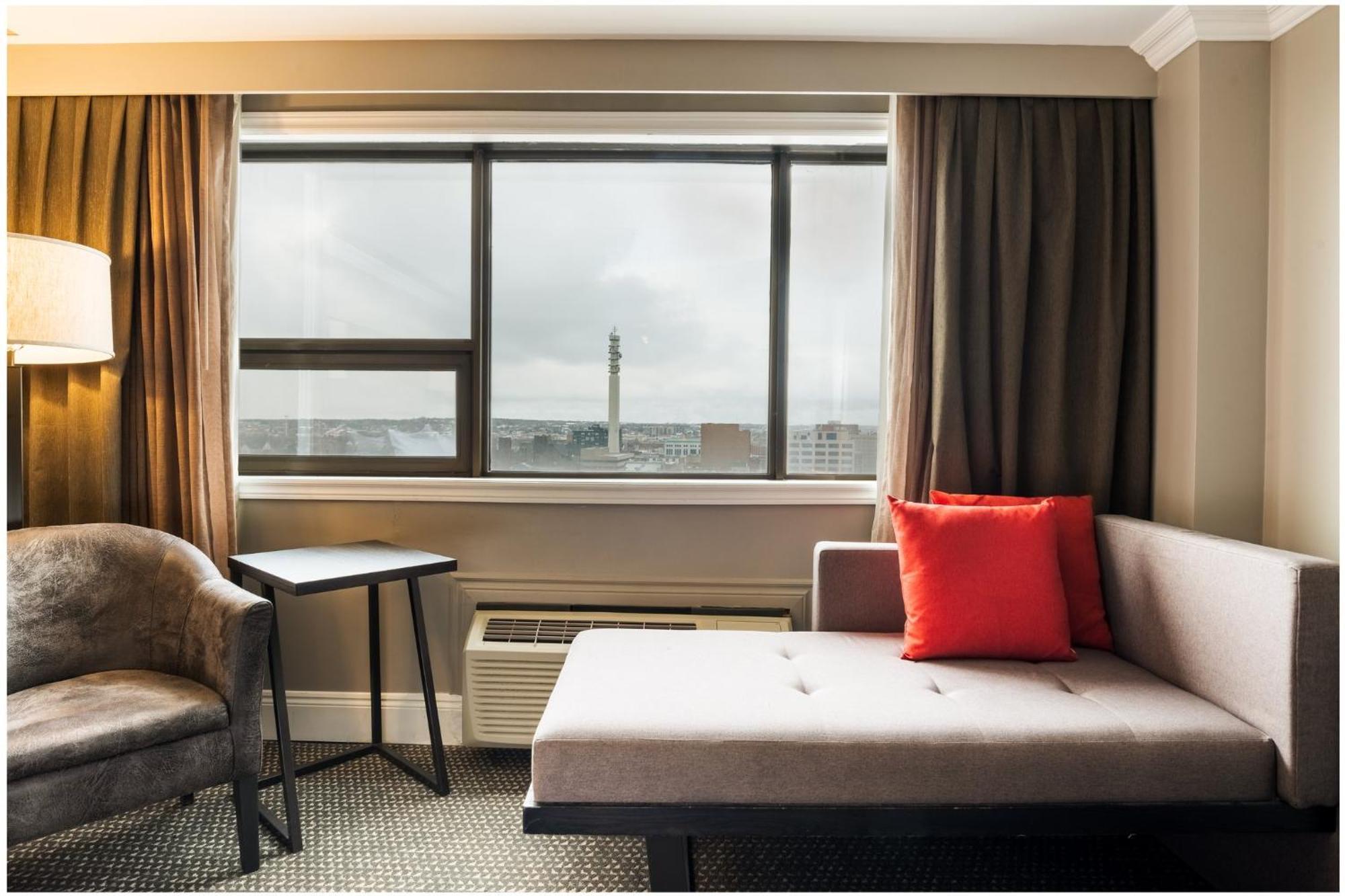 Crowne Plaza Hotel Moncton Downtown By Ihg Екстериор снимка